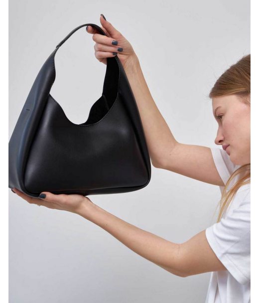 Женская сумка «Кей» черная WeLassie