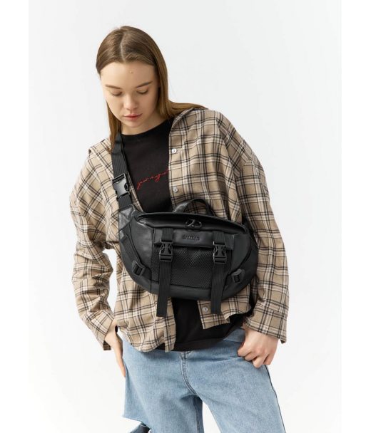 Велика шкіряна жіноча поясна сумка бананка Sambag DynamicDart чорна