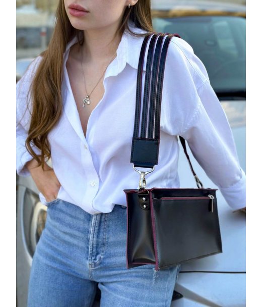 Сумка женская "Паола" натуральная кожа,с дизайнерским ремнем, черная/бургунди