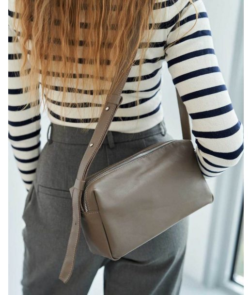 Кожаная женская сумка «Feit» кофейная WeLassie